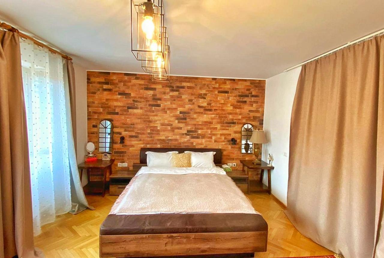 City Center Bed And Beyond Bucureşti Exterior foto