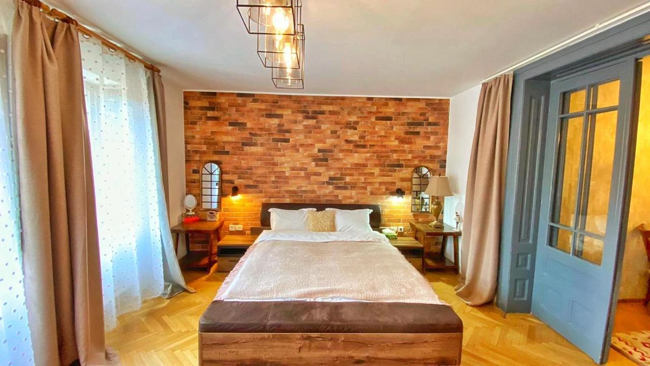City Center Bed And Beyond Bucureşti Exterior foto